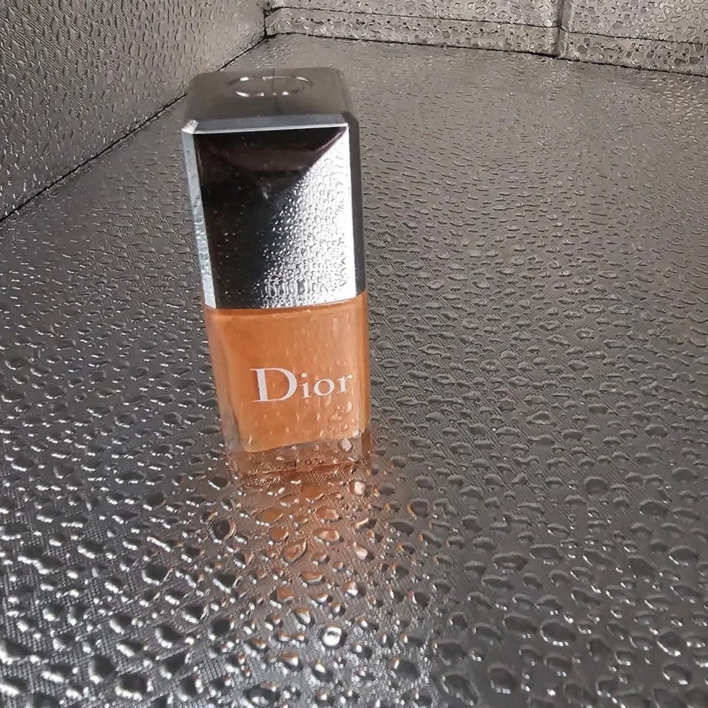 Dior Vibrant Peach & Blue Nail Lacquer